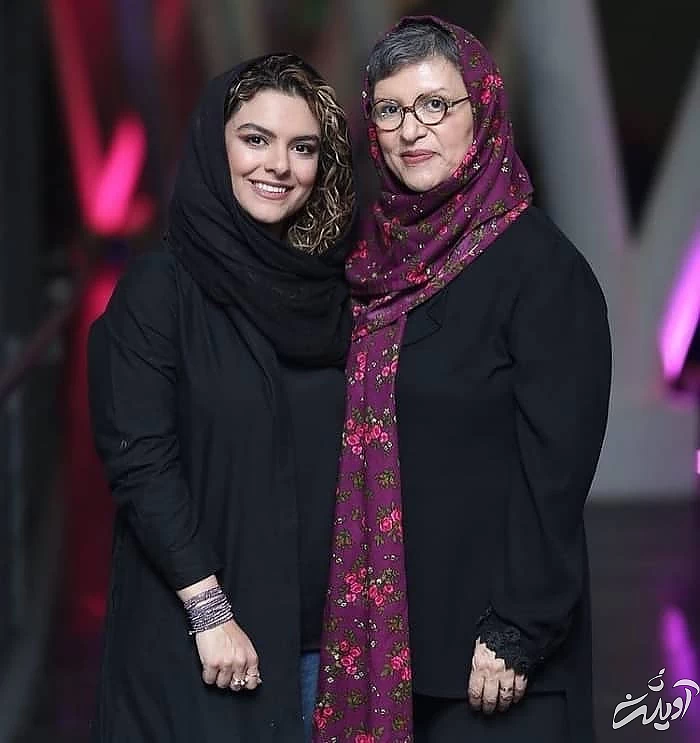 رویا تیموریان و دخترش 